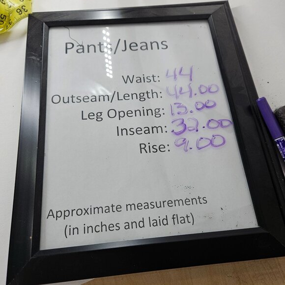 Wrangler Denim Jeans Pants Men 44x32 Relaxed Fit Straight Leg 100% Cotton Zipper - Picture 3 of 11